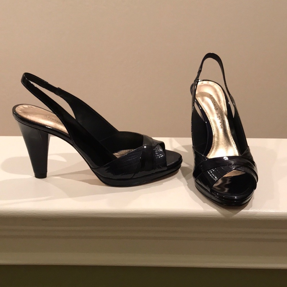Shiny very dark blue Antonio Melani heels